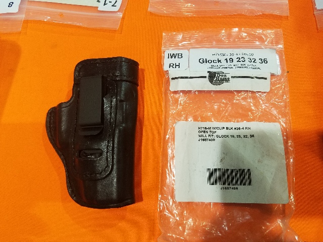 Don Hume H715M IWB Leather holster - Front View